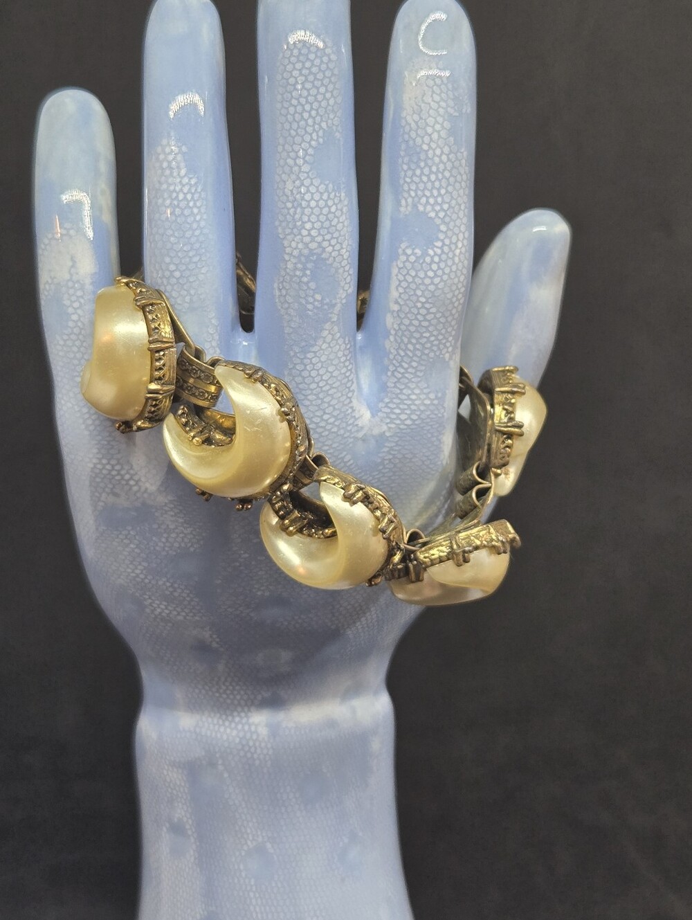 Vtg Crescent Moon Faux Pearl Gold Tone Bracelet Hollywood Regency